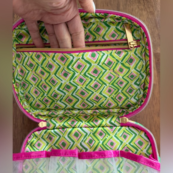 NWOT Lilly Pulitzer x Target Cosmetic Makeup Travel Train Case Fan Dance - Picture 11 of 16